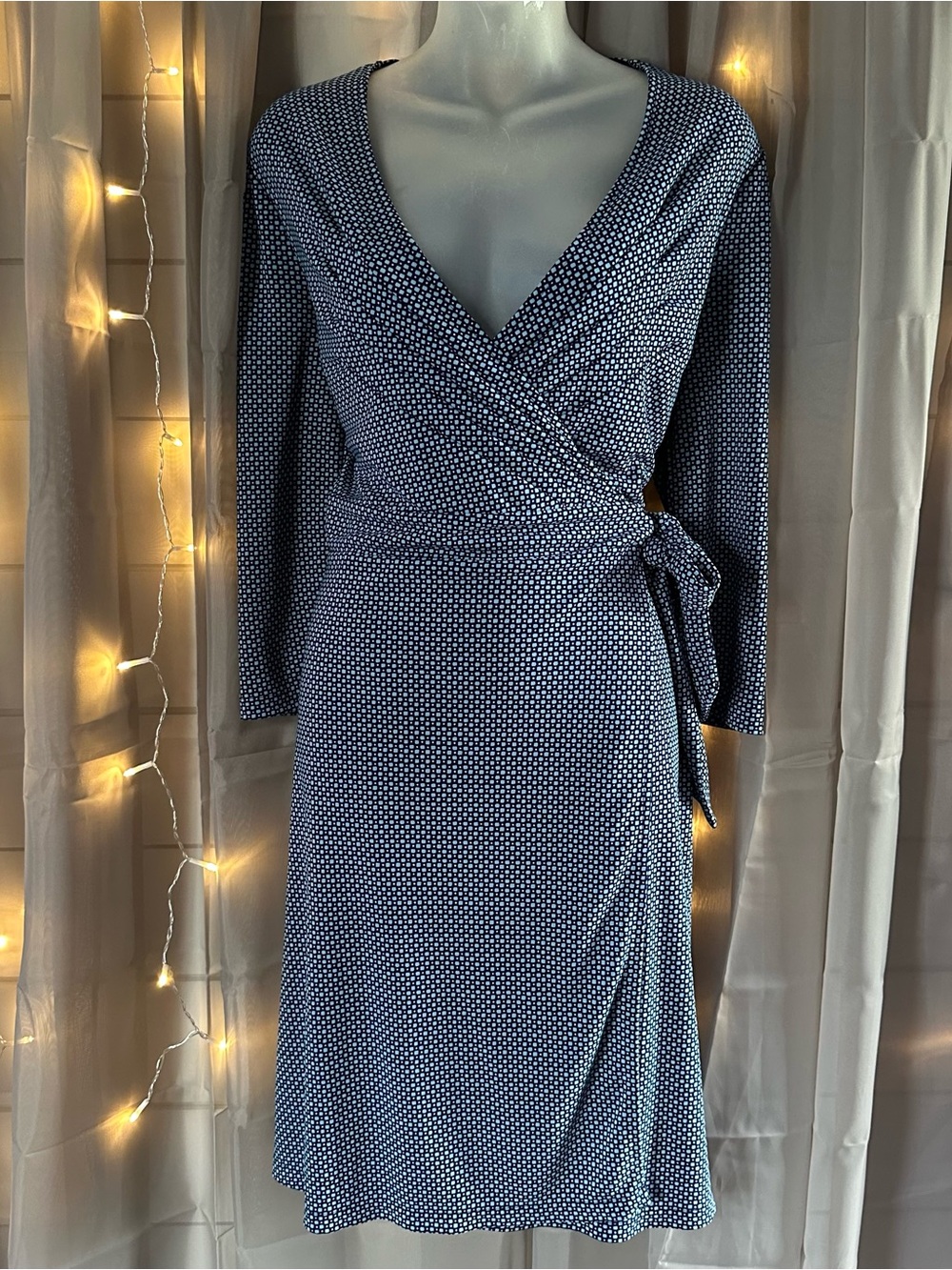 Women’s Isaac Mizrahi for target blue polkadot wrap dress Sz M